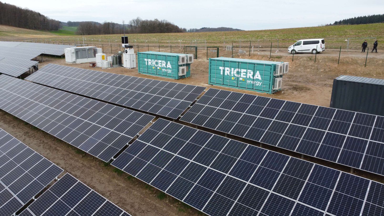 Batteriespeicher von TRICERA im Hybrid-Solarpark in Wald-Michelbach